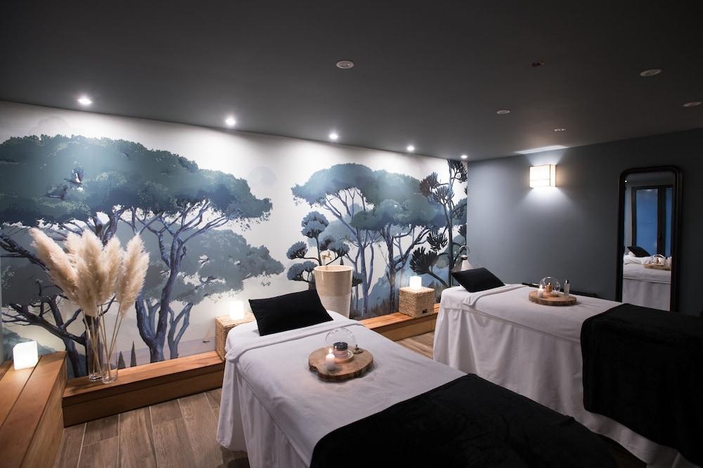 Hotel Domaine Saint Clair - Le Donjon 4*